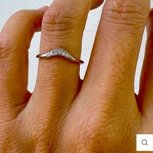 Jennie Kwon Diamond Wave Band